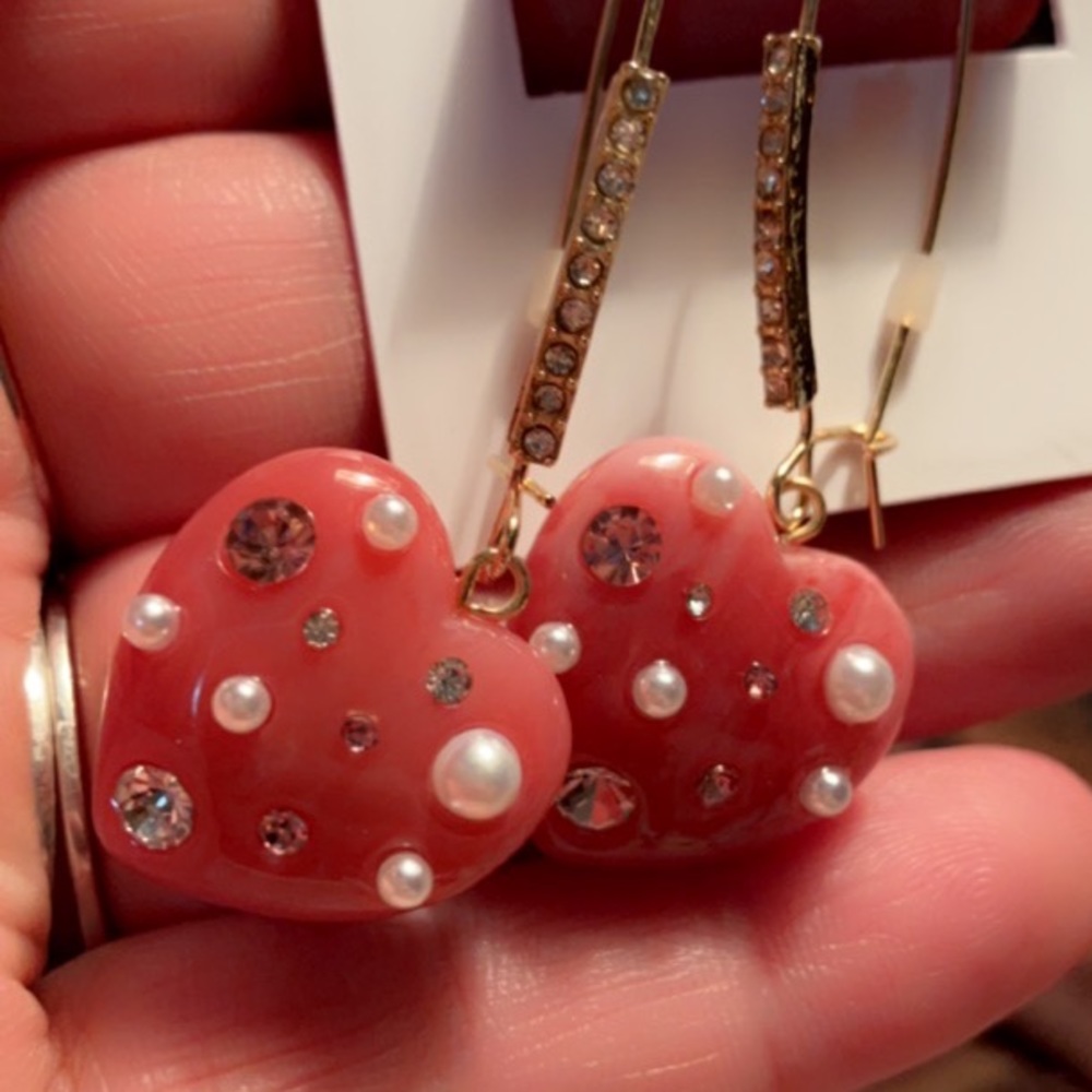Betsey Johnson earrings - Picture 2 of 3